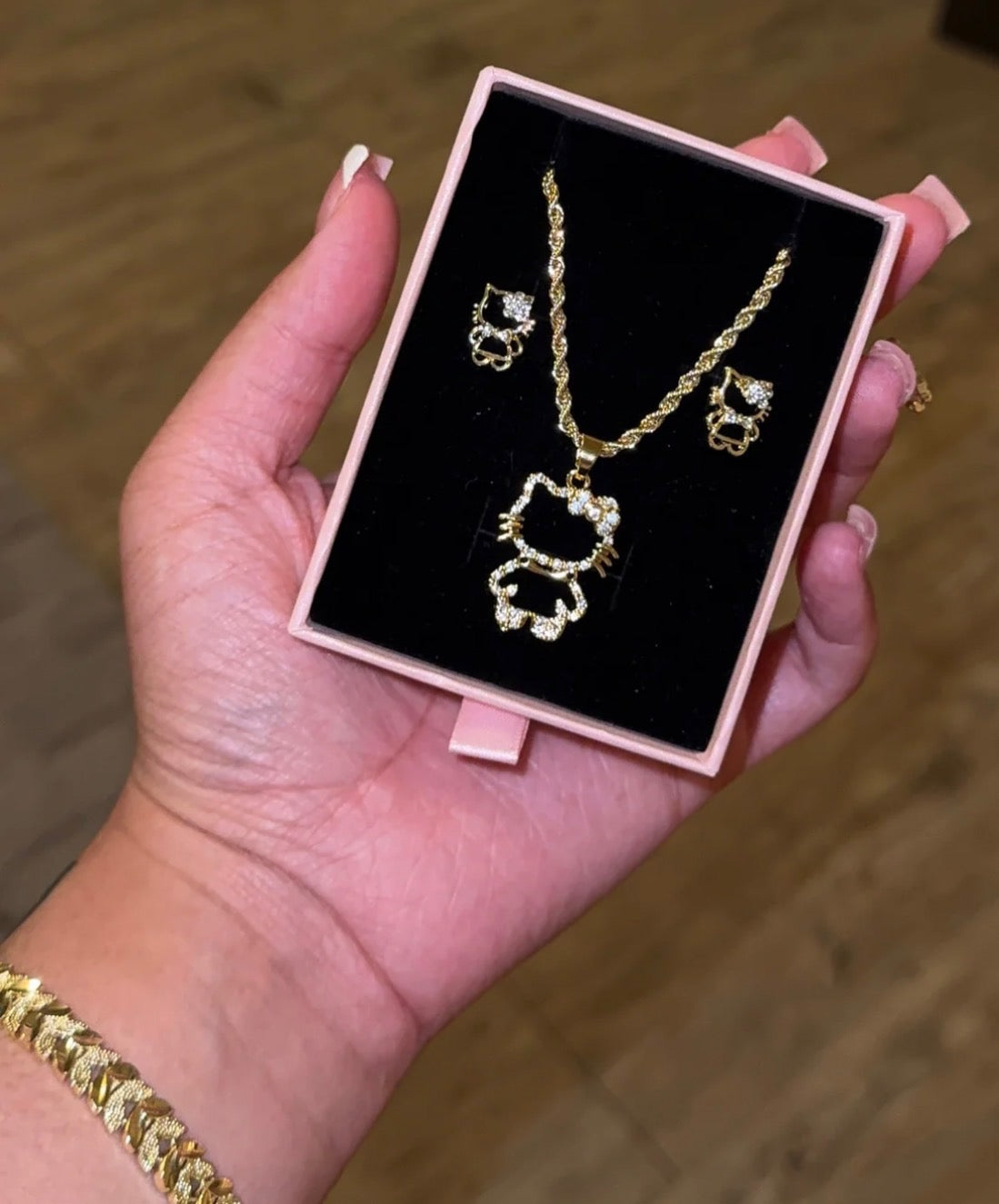 OPEN HEART HK BODY NECKLACE & EARRINGS SET